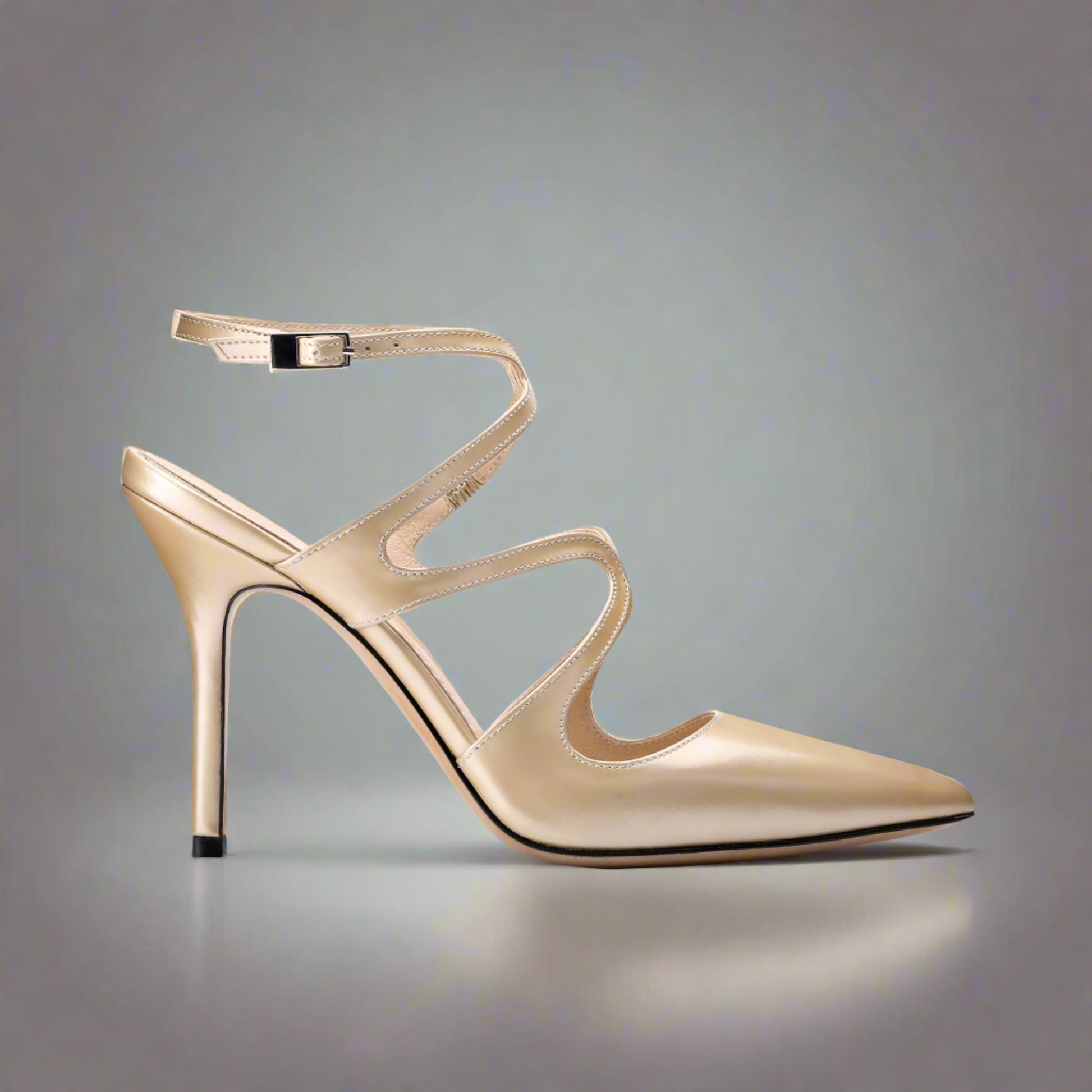 Бежевые босоножки