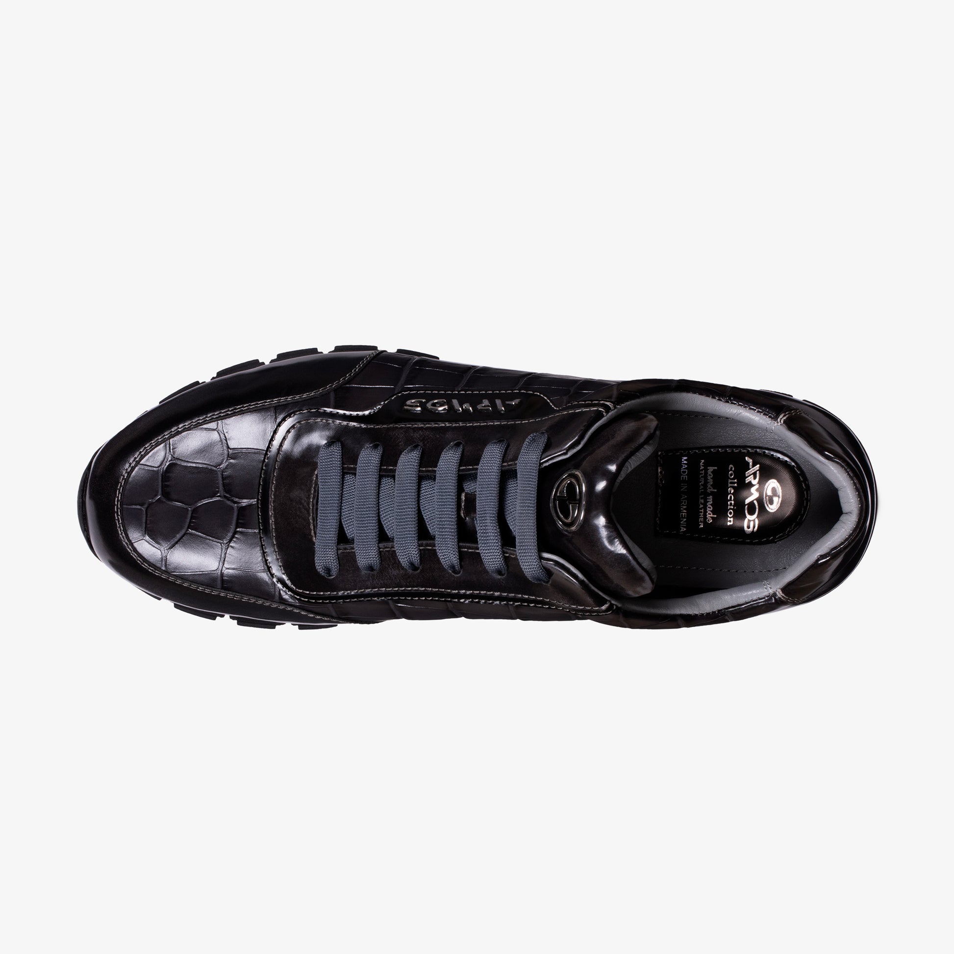 Замшевые кроссовки с крокодиловым принтом