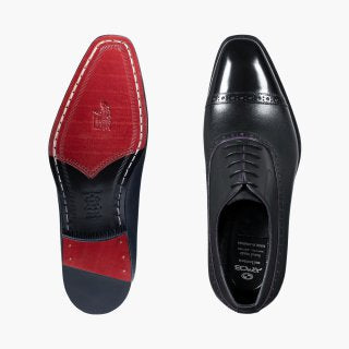 Классические туфли с шнурками