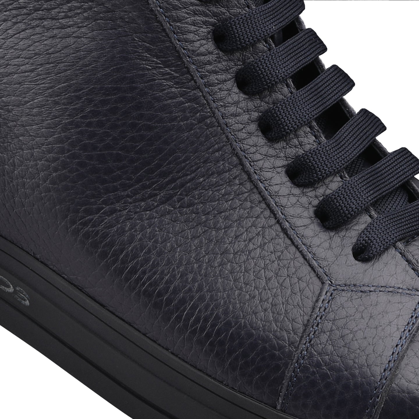 Стильные кеды на зиму