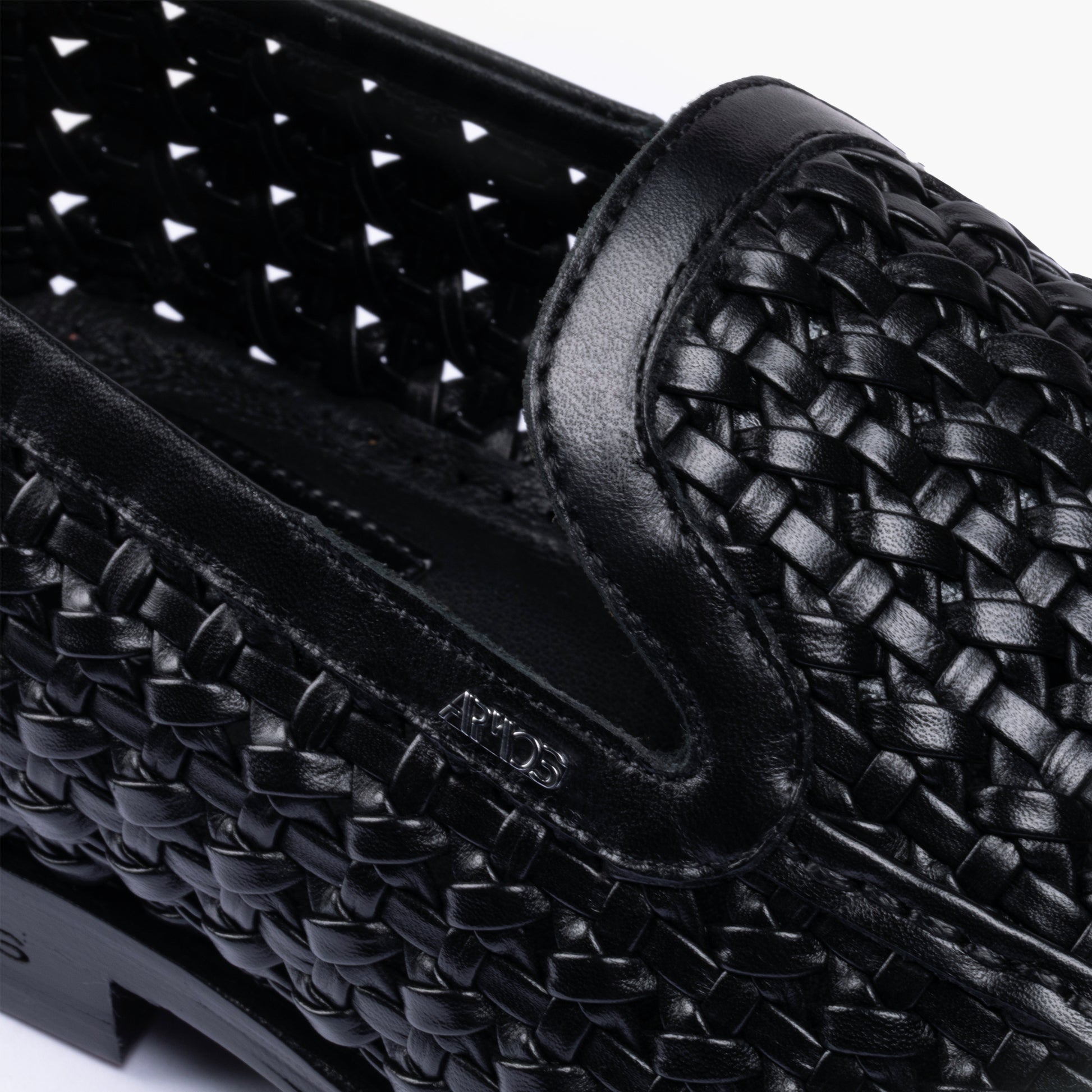 Плетеные Лоферы с ручным патинажом