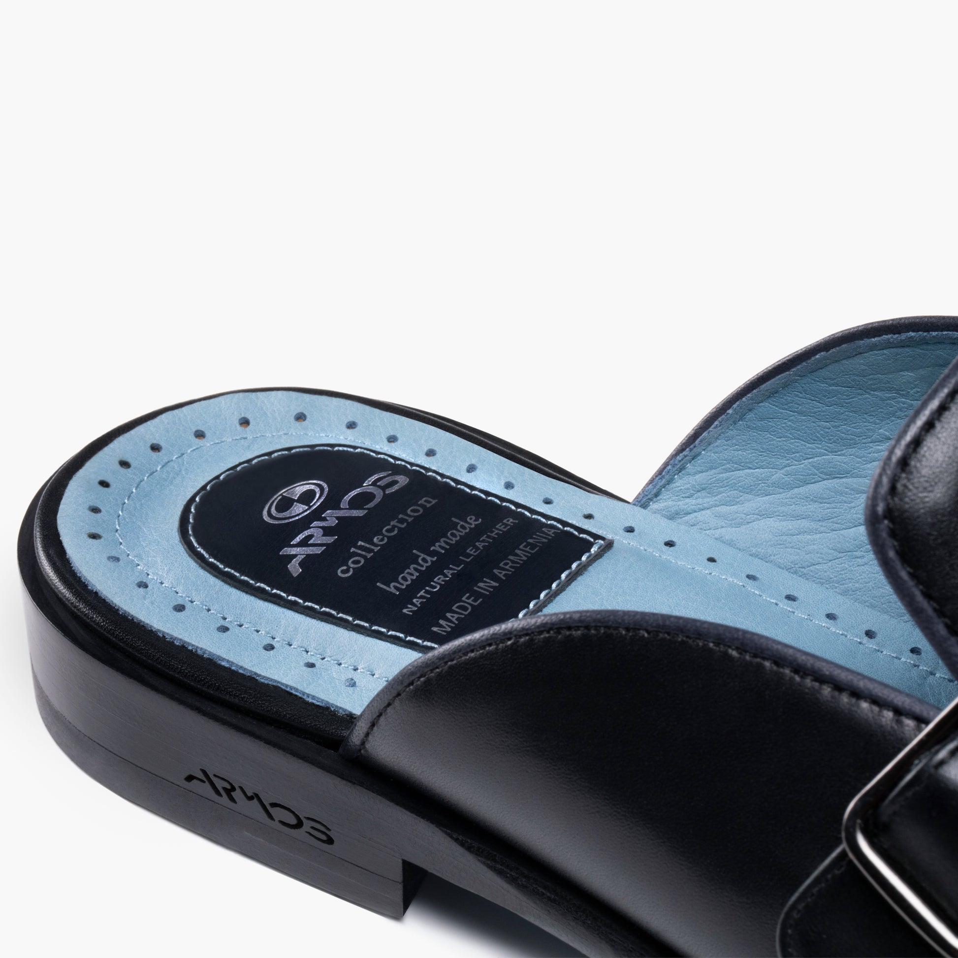 Мюли с двойной пряжкой