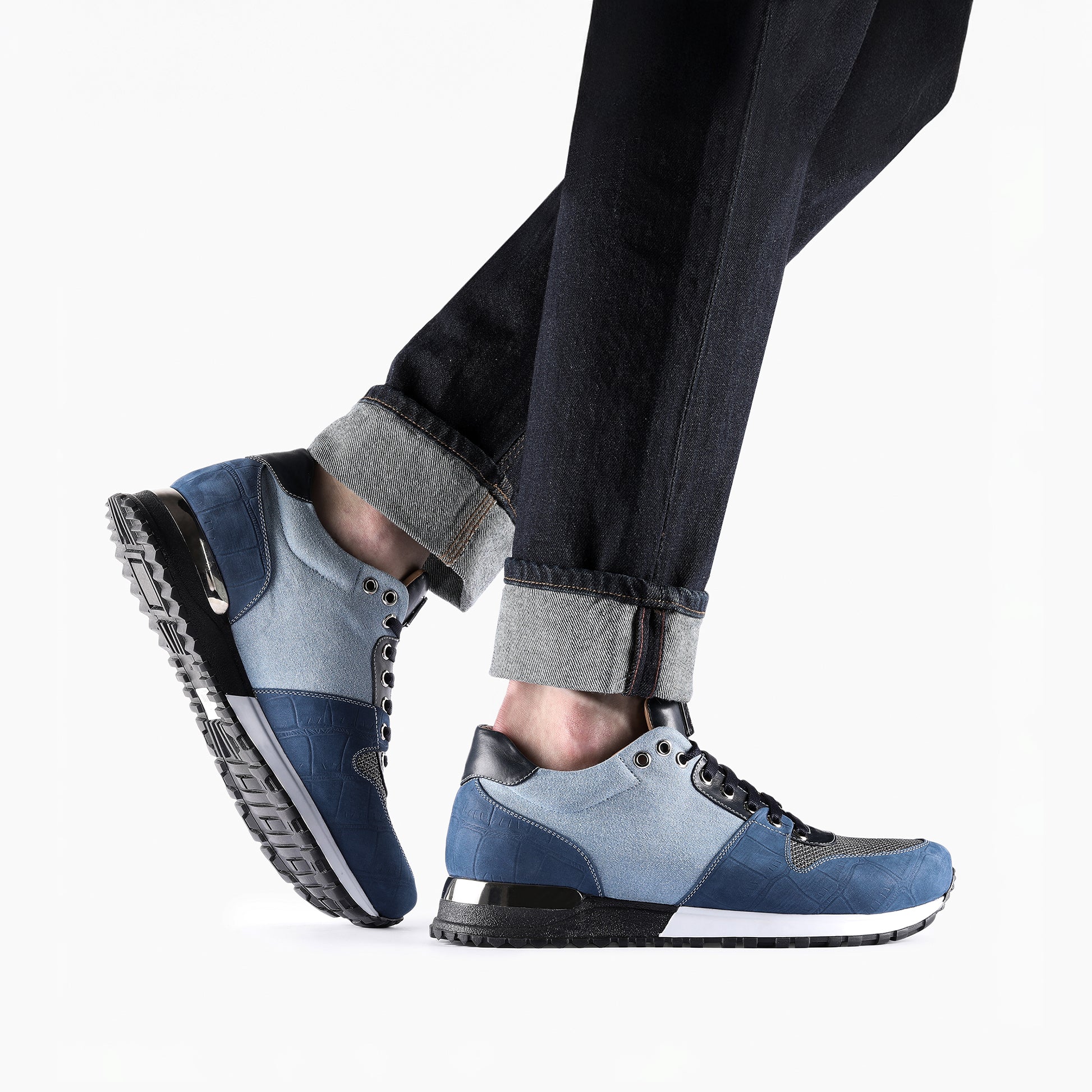 Кроссовки из кожи и денима