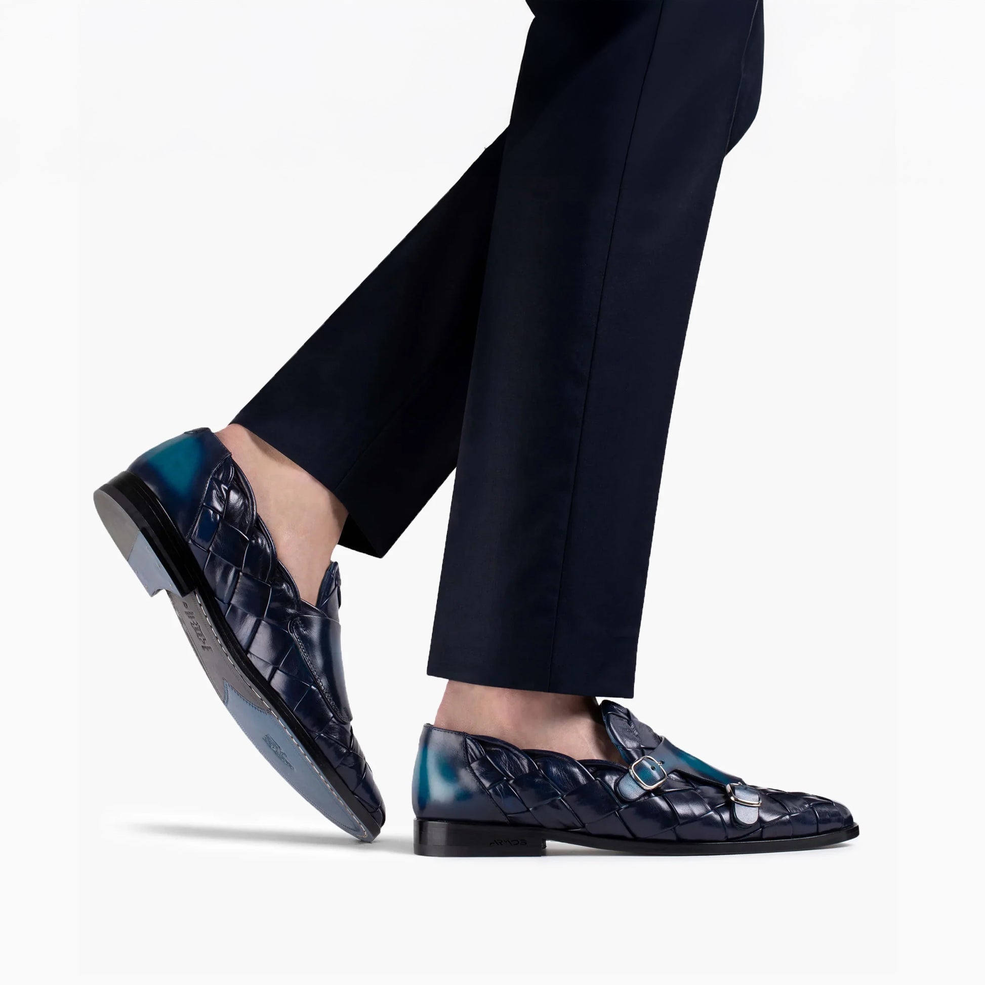 Плетеные монки с двумя пряжками