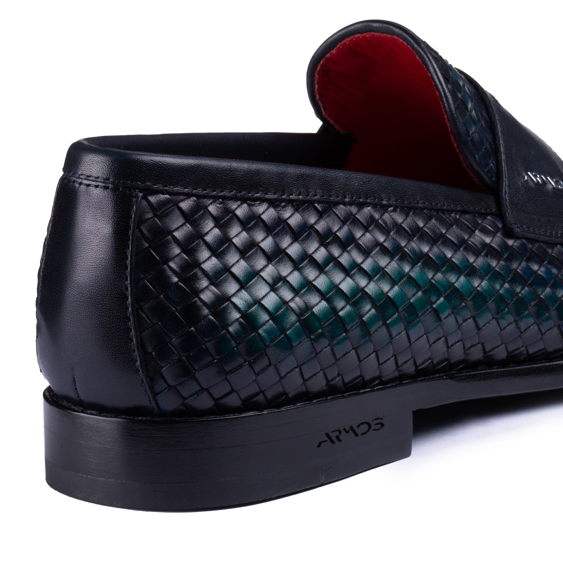 Плетеные лоферы - шойсы с патинажем