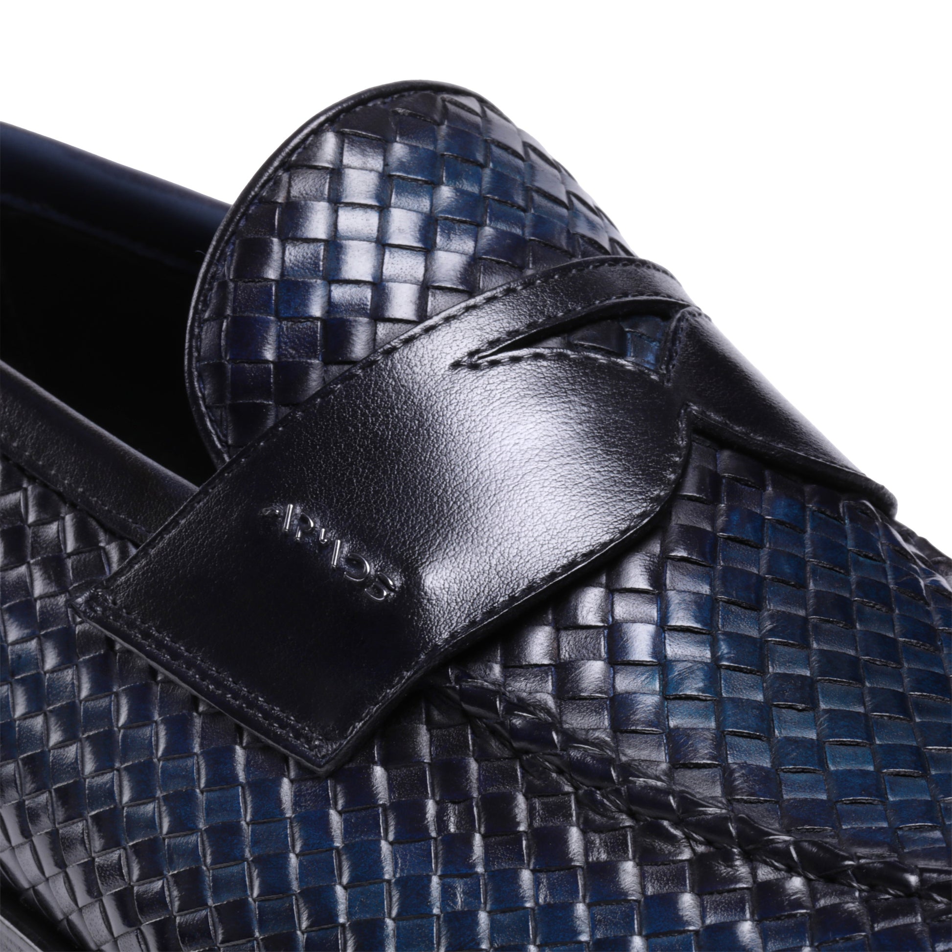 Плетеные лоферы - шойсы с патинажем