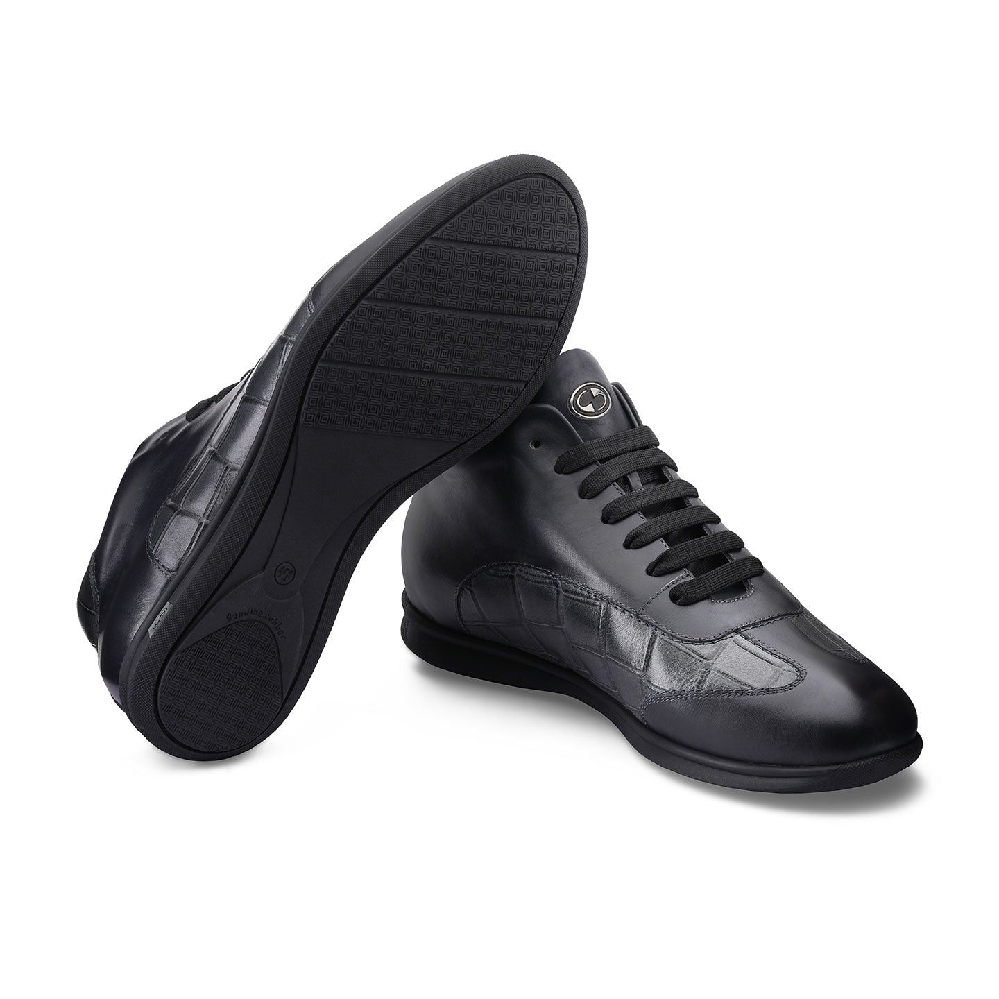 Зимняя спортивная обувь, чёрные кроссовки