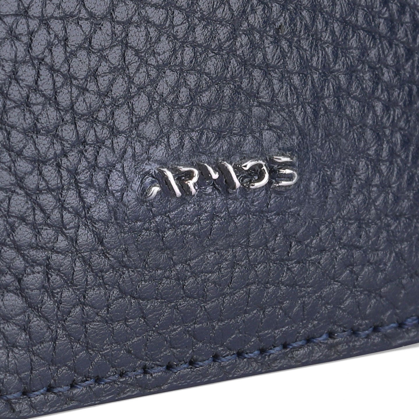 Кожаный футляр для кредитных карт