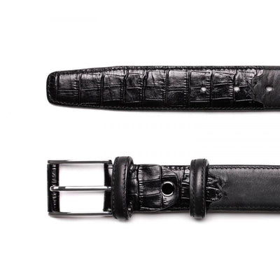 Черный кожаный ремень