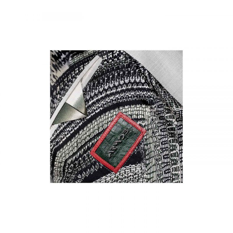 Куртка из кожи крокодила и мешковины