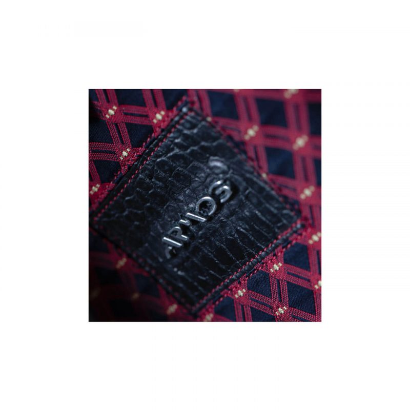 Куртка из кожи крокодила