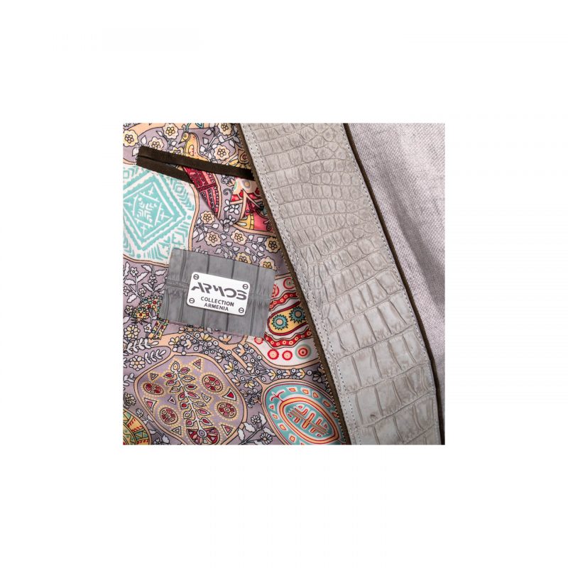 Куртка из кожи крокодила