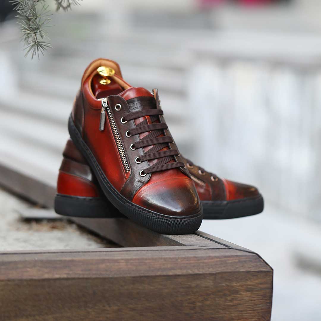 Коричневые кеды из кожи