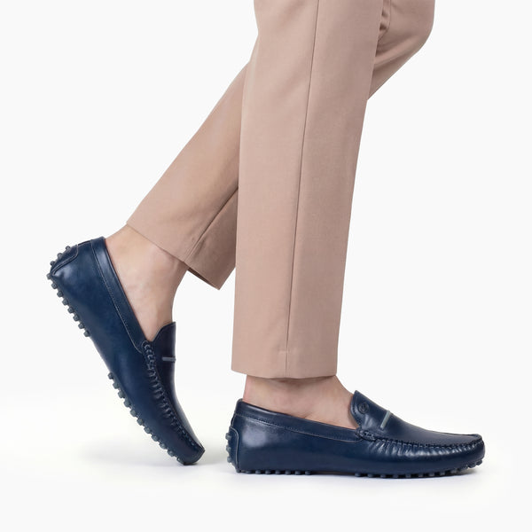 Темно - синие эластичные мокасины