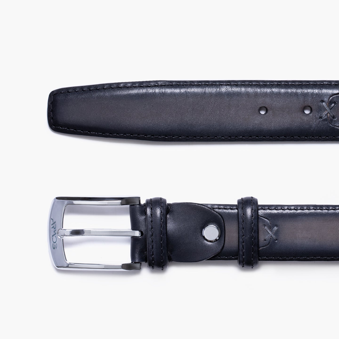 Серый кожаный ремень