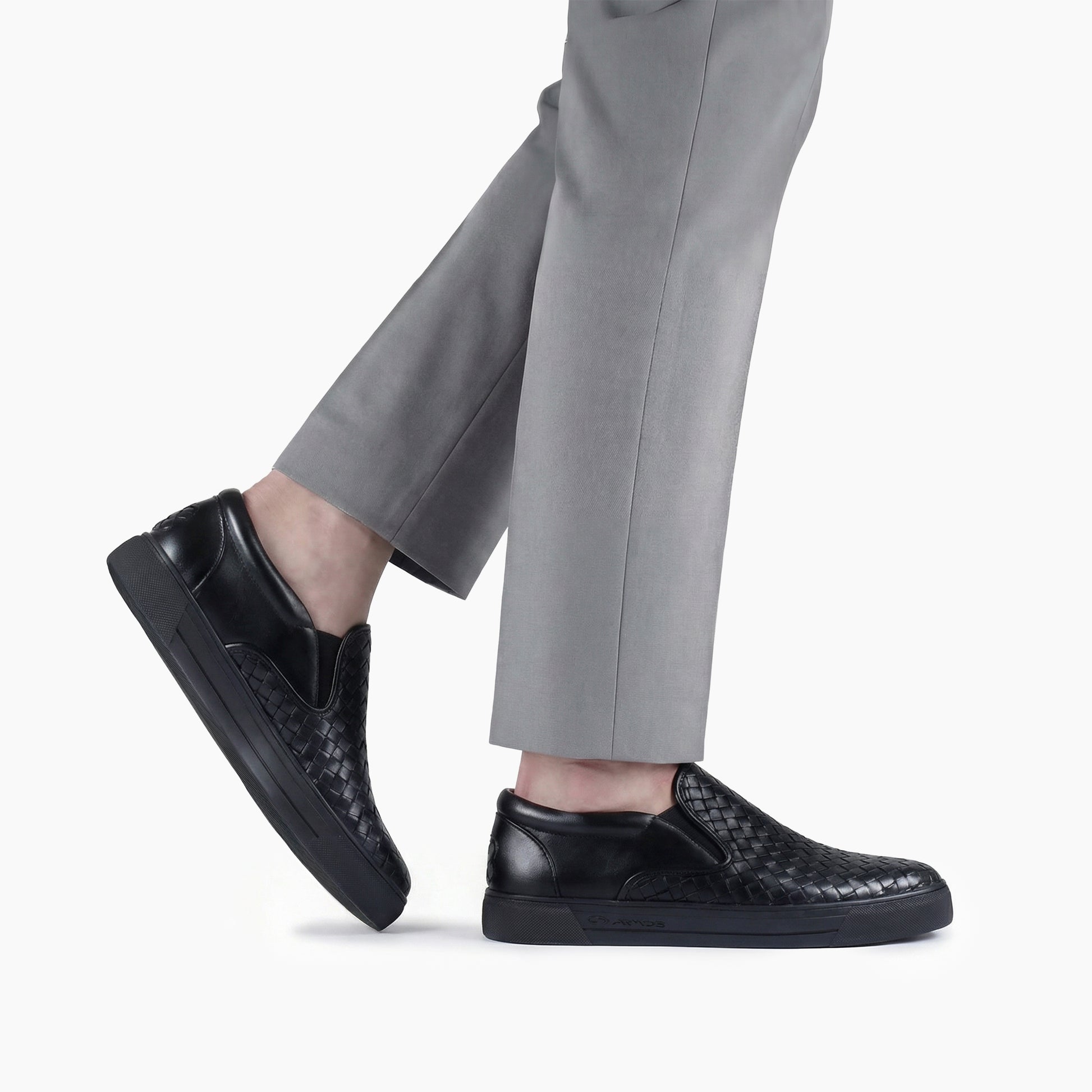 Кожаные плетеные кеды