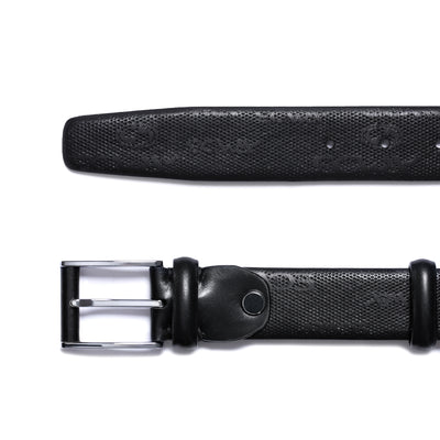 Черный ремень с перфорациями