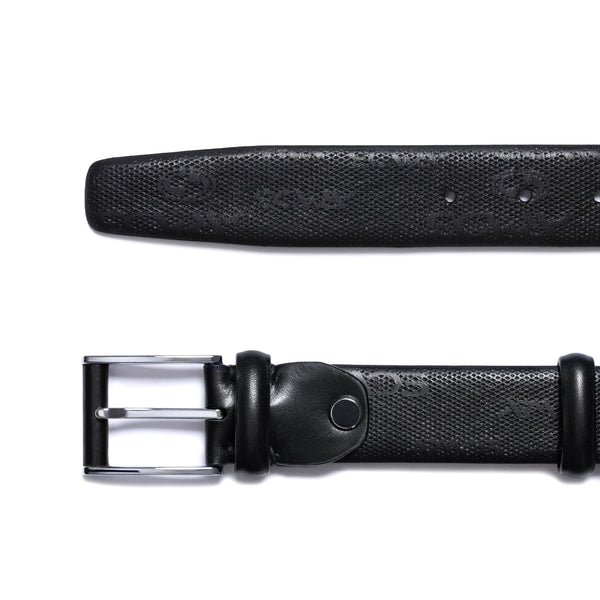 Черный ремень с перфорациями