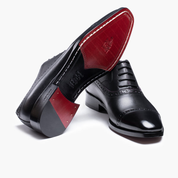 Классические туфли с шнурками