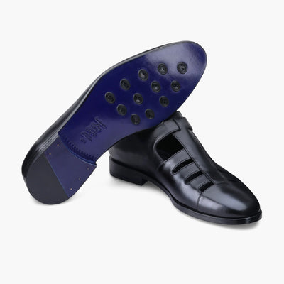 Сандалии с пряжкой и закрытым носом