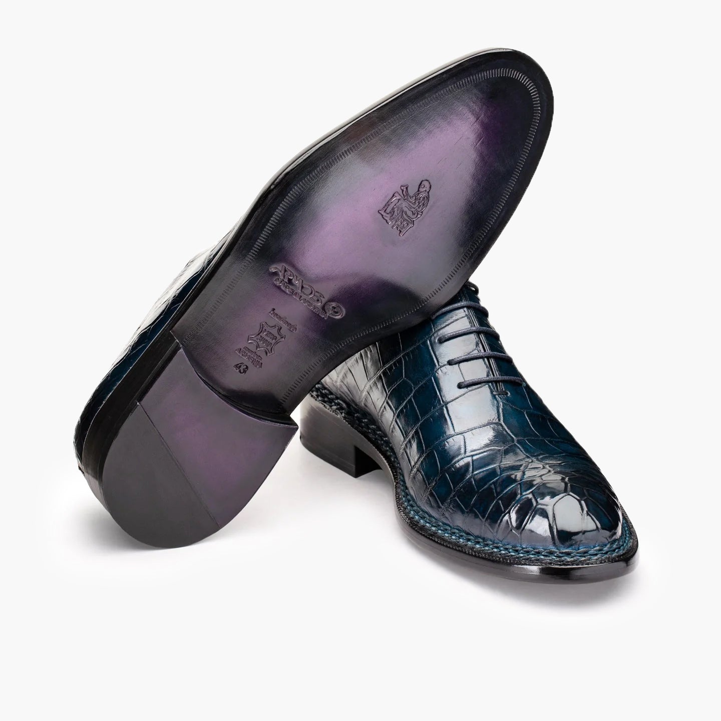 Синие туфли из кожи крокодила