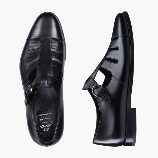 Сандалии с пряжкой и закрытым носом