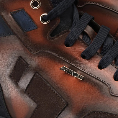 Коричневые зимние кроссовки