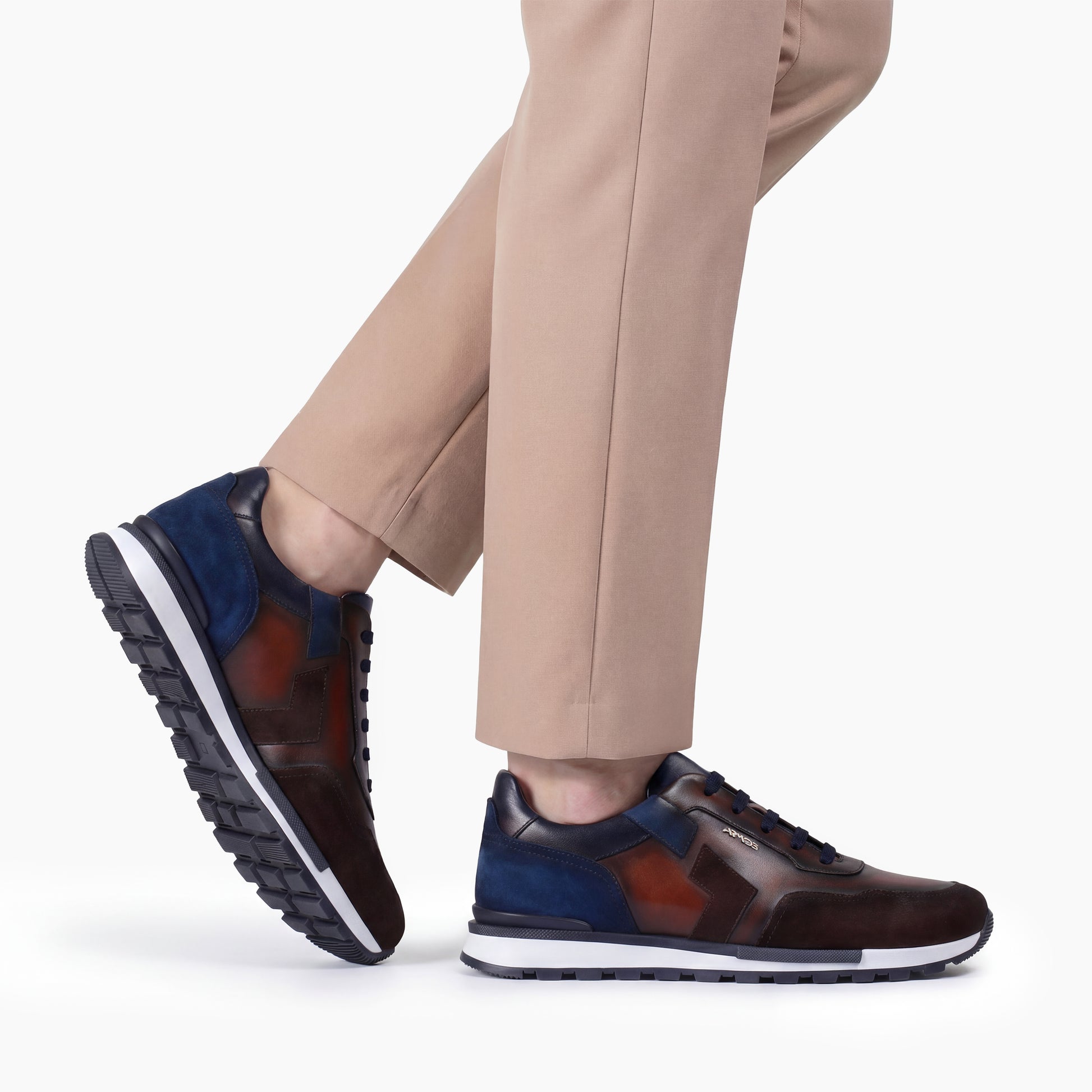 Коричневые кожаные кроссы