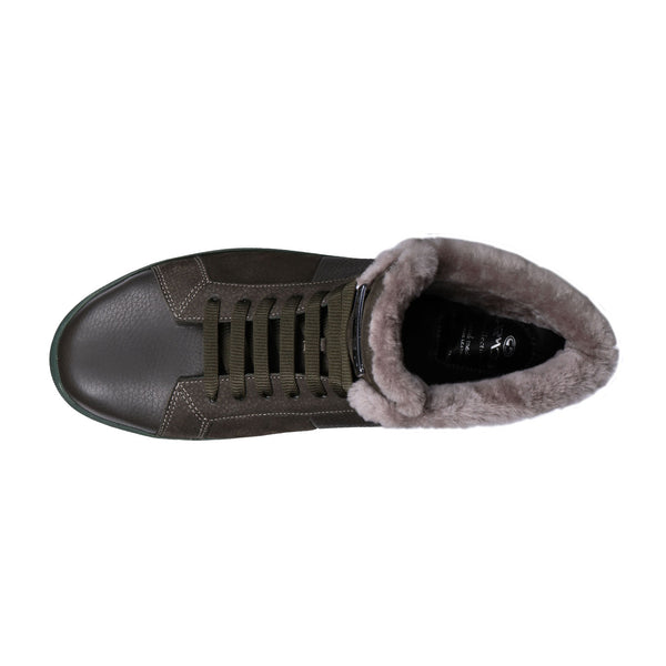 Утепленные ботинки в цвете хаки